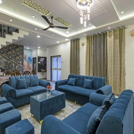 לונבלה Fun Square Villa מראה חיצוני תמונה